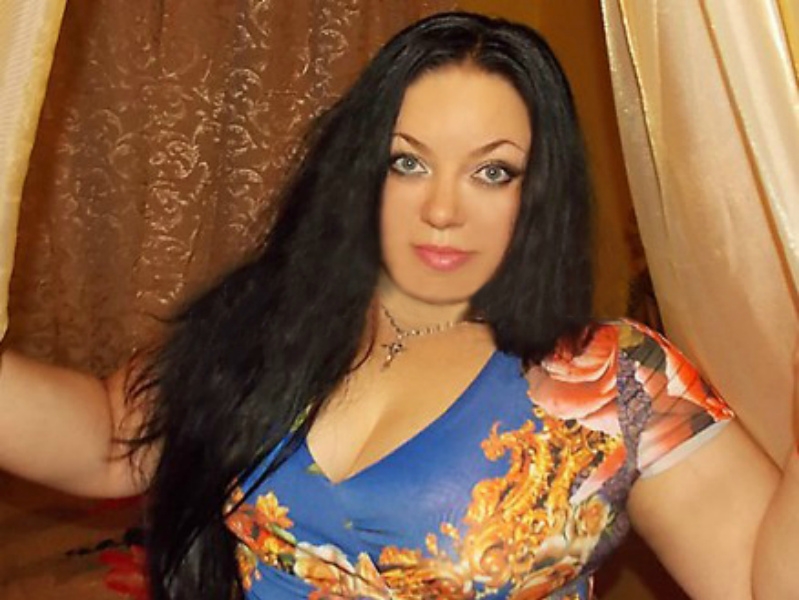 Я красива, страстна и опытна – каждая встреча со мной – это настоящий фейерверк удовольствия. Живу в Москве, буду рада стать твоей эскорт-леди на незабываемый вечер.
💕 Мои услуги – это настоящая поэзия страсти. Я знаю, как тебя развлечь: классический и глубокий минет, анальный секс, легкая доминация и многое другое. Ты будешь в восторге от моих нежных прикосновений и горячих поцелуев.
😍 У меня есть отличные отзывы – мои клиенты в восторге от наших встреч! Они говорят, что я – настоящая богиня секса, которая умеет доставлять неземное удовольствие и заботиться о каждом их желании. Не упусти шанс оценить меня лично!
📷 На моих фото я выгляжу сногсшибательно – стройная фигурка, упругая грудь, глубокие глаза и соблазнительные губы – все это только для тебя, мой красавчик. Гарантирую, что ты не останешься равнодушным к моей элегантности и страстной натуре.
🔥 Жду тебя в Москве, чтобы воплотить наши самые смелые фантазии в реальность. Ты не пожалеешь о своем выборе – со мной ты узнаешь настоящее наслаждение и станешь настоящим мужчиной. Звони, и я стану твоей ночной королевой. Елена