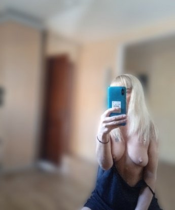 ☺️ Великолепная фигура, нежные губки, взгляд, от которого ты пойдешь в восторг! 🔥 Я предлагаю широкий спектр услуг, чтобы удовлетворить все твои сексуальные фантазии и желания. Мои возможности безграничны, и я всегда готова исследовать новые горизонты наслаждения со мной в роли твоей девушки на ночь. 💫 Обещаю, что наше время проведенное вместе будет запоминающимся и полным страсти. Есть отличные отзывы от довольных клиентов, которые говорят об исключительном сервисе и умении доставить незабываемое удовольствие. 😉 Для твоего удобства прикрепила мои фото, чтобы ты мог насладиться моей красотой еще до нашей встречи. 💋 Жду тебя в Москве для нашей особенной встречи, которая оставит только самые приятные воспоминания. 🌟 Татьяна